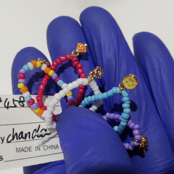 Set of 5 Jazzy Colorful Beads Stretchy Rings W/ Charms - Stylish Women's Jewelry - Picture 6 of 7